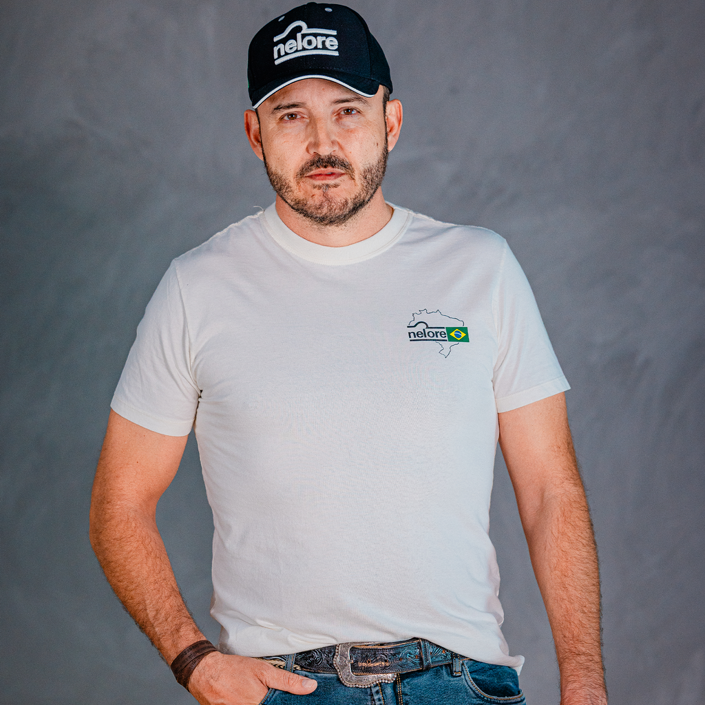 Camiseta Nelore Brasil (Off-white)
